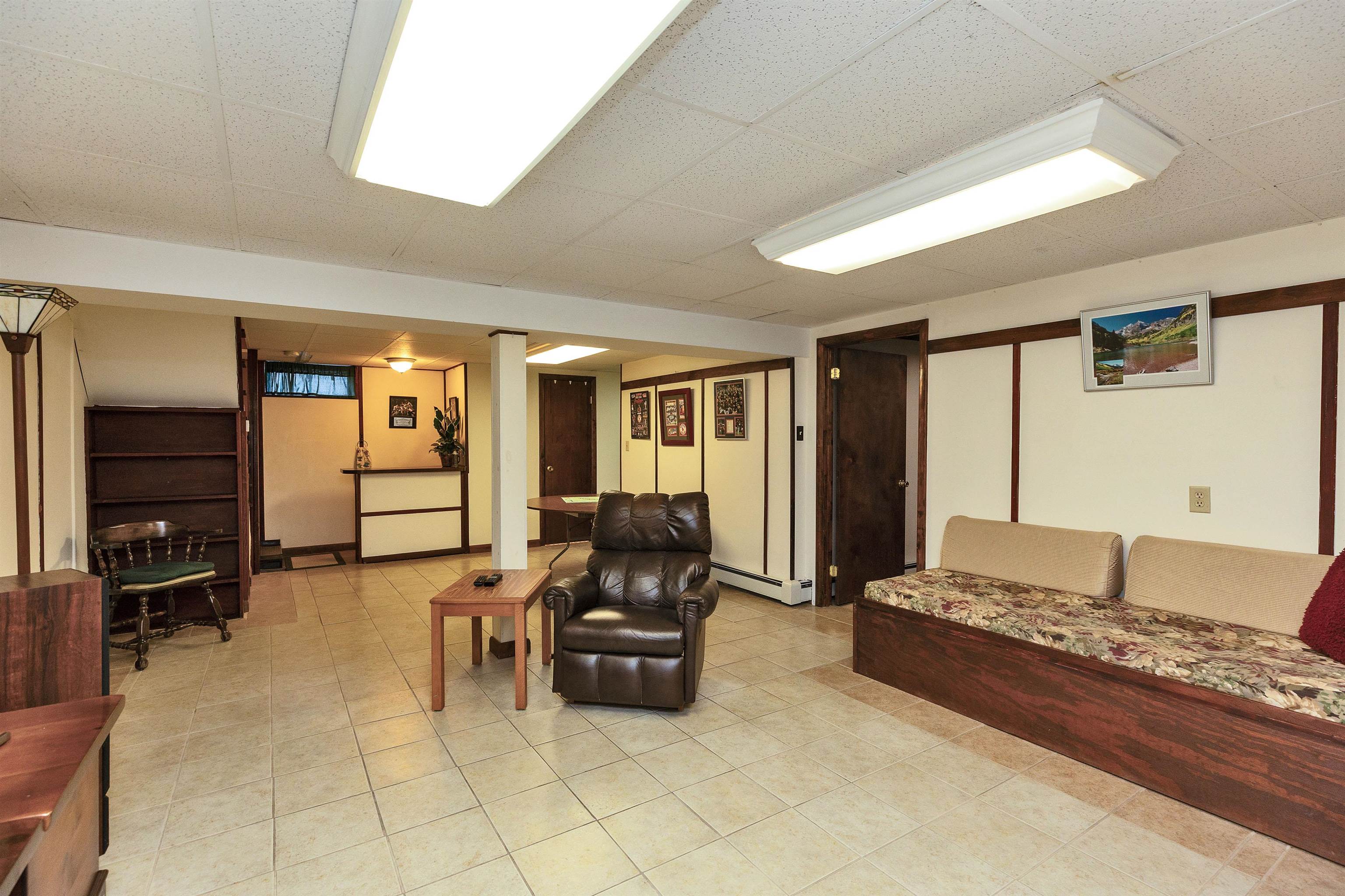 35 Little Avenue Manchester, NH 03109 - Photo 34 of 50