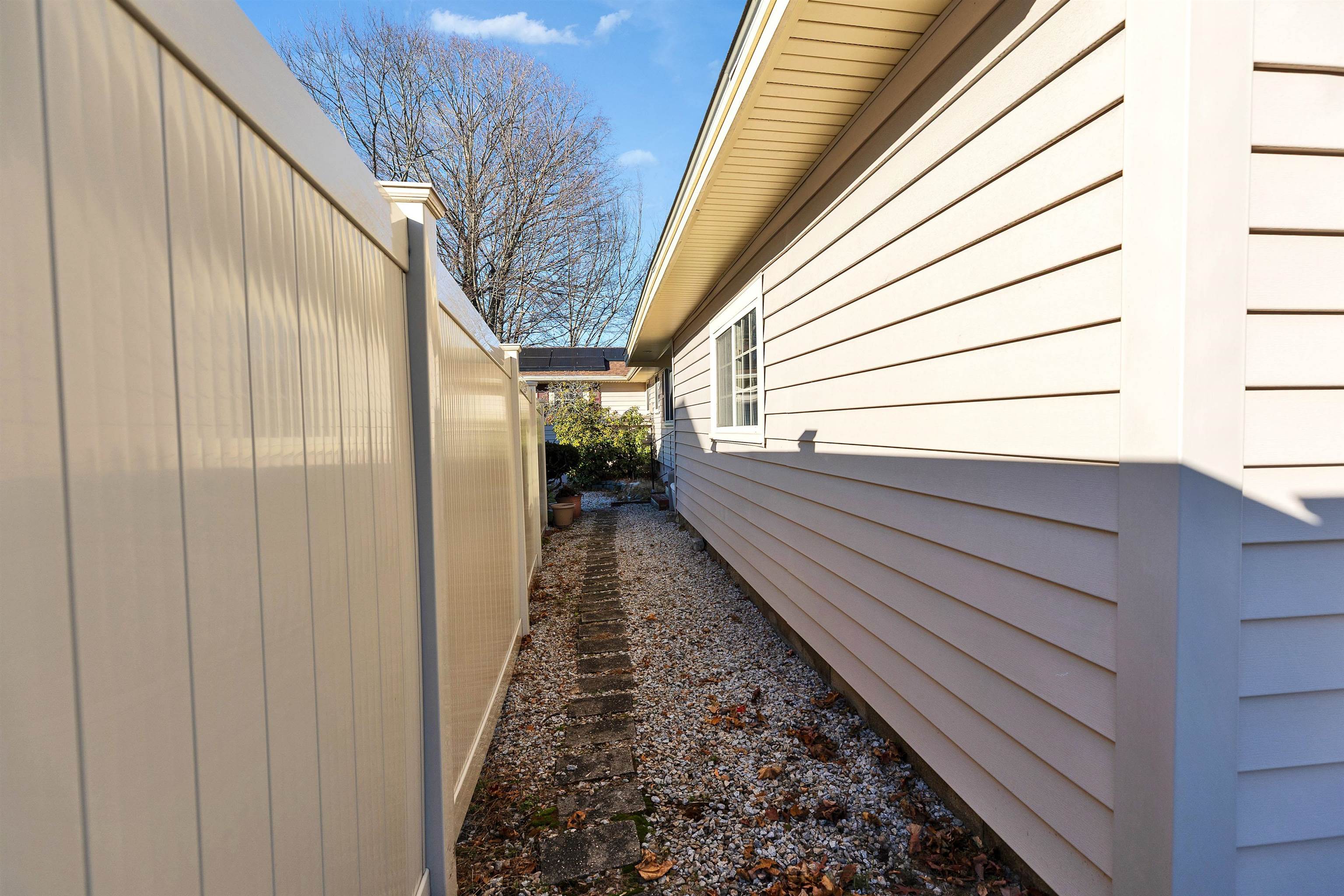 35 Little Avenue Manchester, NH 03109 - Photo 45 of 50