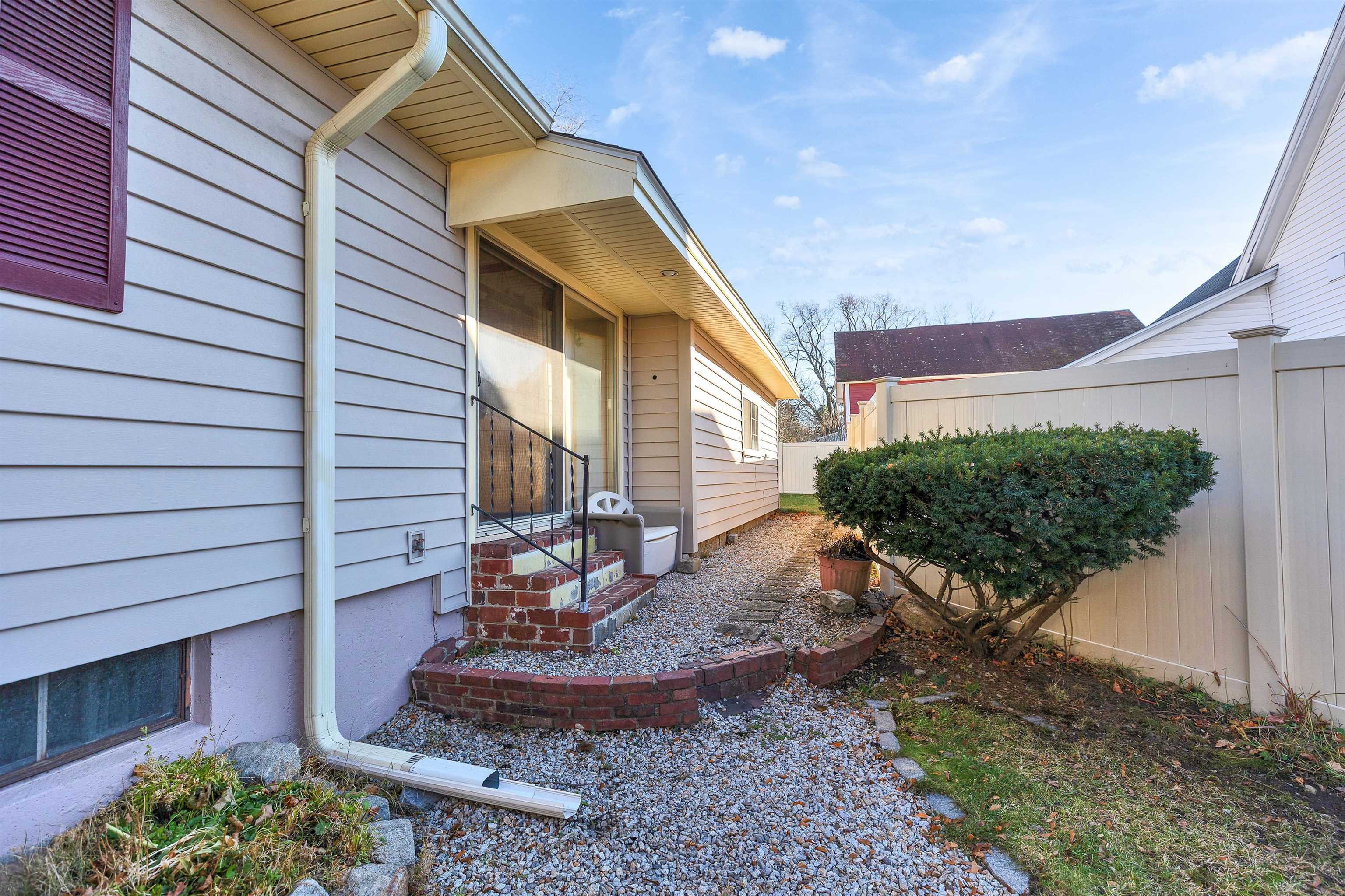 35 Little Avenue Manchester, NH 03109 - Photo 47 of 50