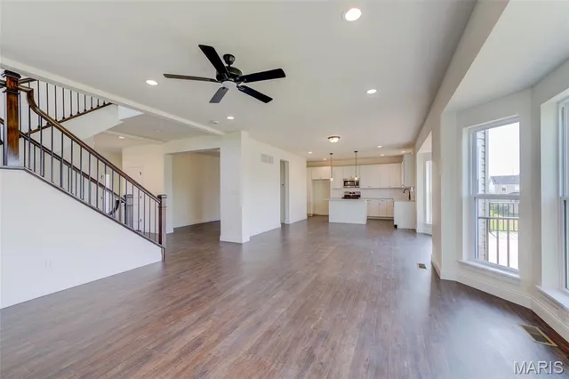 $3,500 | 2025 Maryland Oaks Circle, Maryland Heights, MO 63146