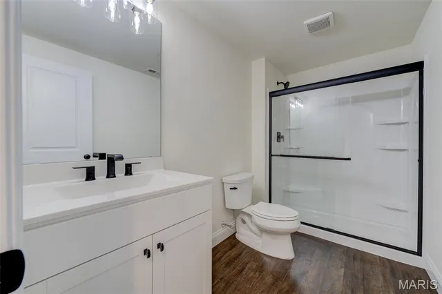 $3,500 | 2025 Maryland Oaks Circle, Maryland Heights, MO 63146