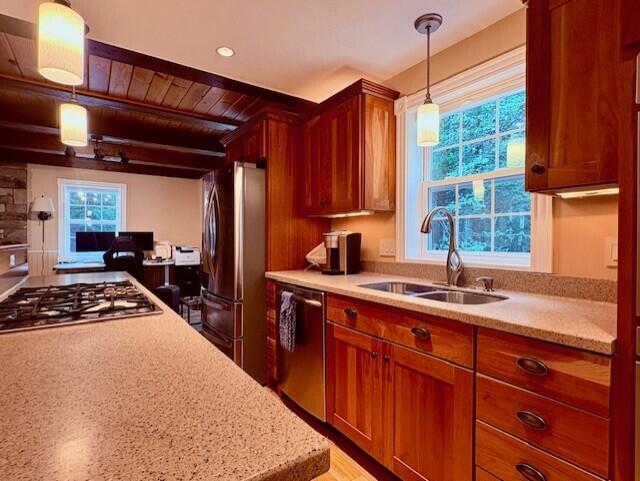 47 Belaire Drive Springvale, ME 04083 - Photo 7 of 38 Kitchen