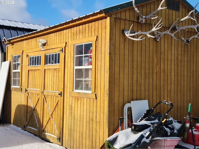 $435,000 | 902 North 15th Avenue, Elgin, OR 97827