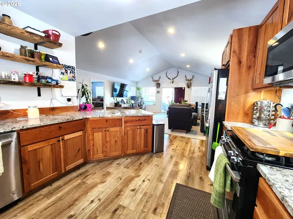 $430,000 | 902 North 15th Avenue, Elgin, OR 97827