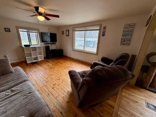 $250,000 | 31 Forest Street, Haverhill, NH 03785