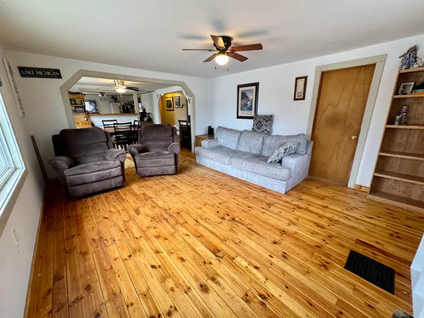 $250,000 | 31 Forest Street, Haverhill, NH 03785