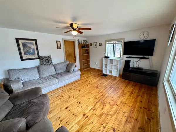 $250,000 | 31 Forest Street, Haverhill, NH 03785