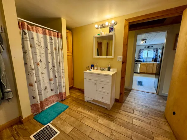 $250,000 | 31 Forest Street, Haverhill, NH 03785