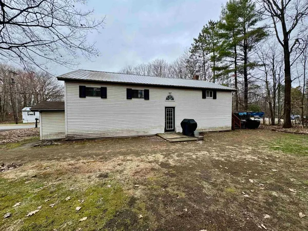 $250,000 | 31 Forest Street, Haverhill, NH 03785