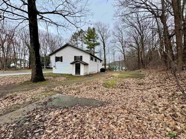 $250,000 | 31 Forest Street, Haverhill, NH 03785