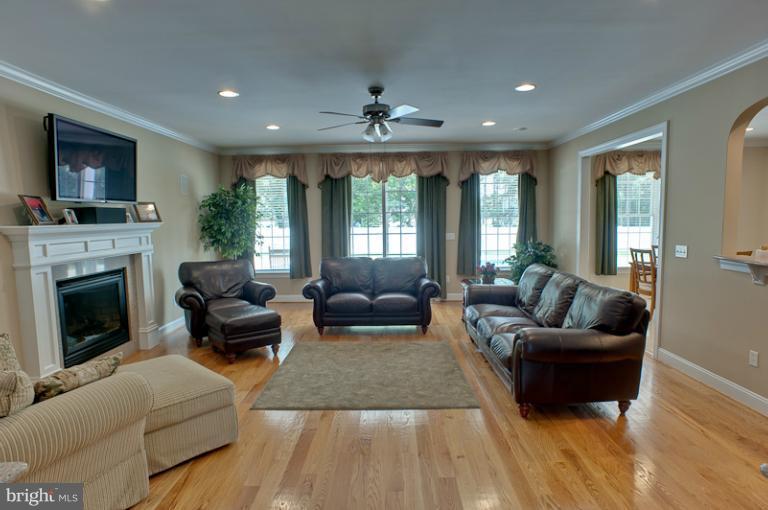 111 Cedar Road Chester, MD 21619 - Photo 12 of 14 Family Room
