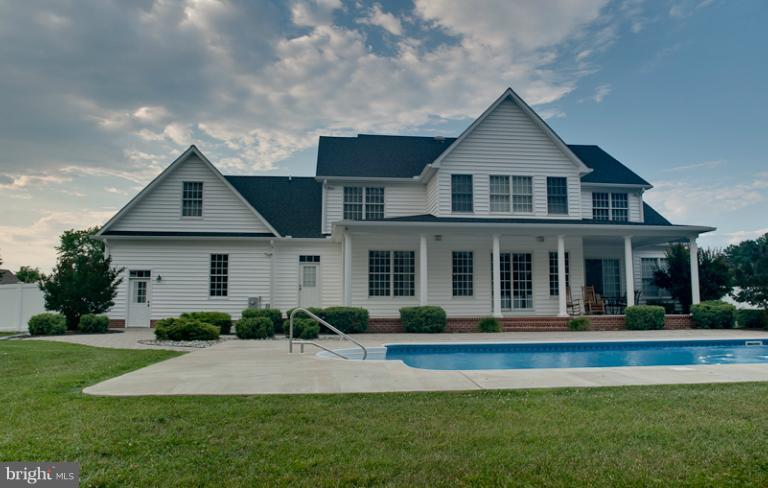 111 Cedar Road Chester, MD 21619 - Photo 5 of 14 Exterior (Rear)