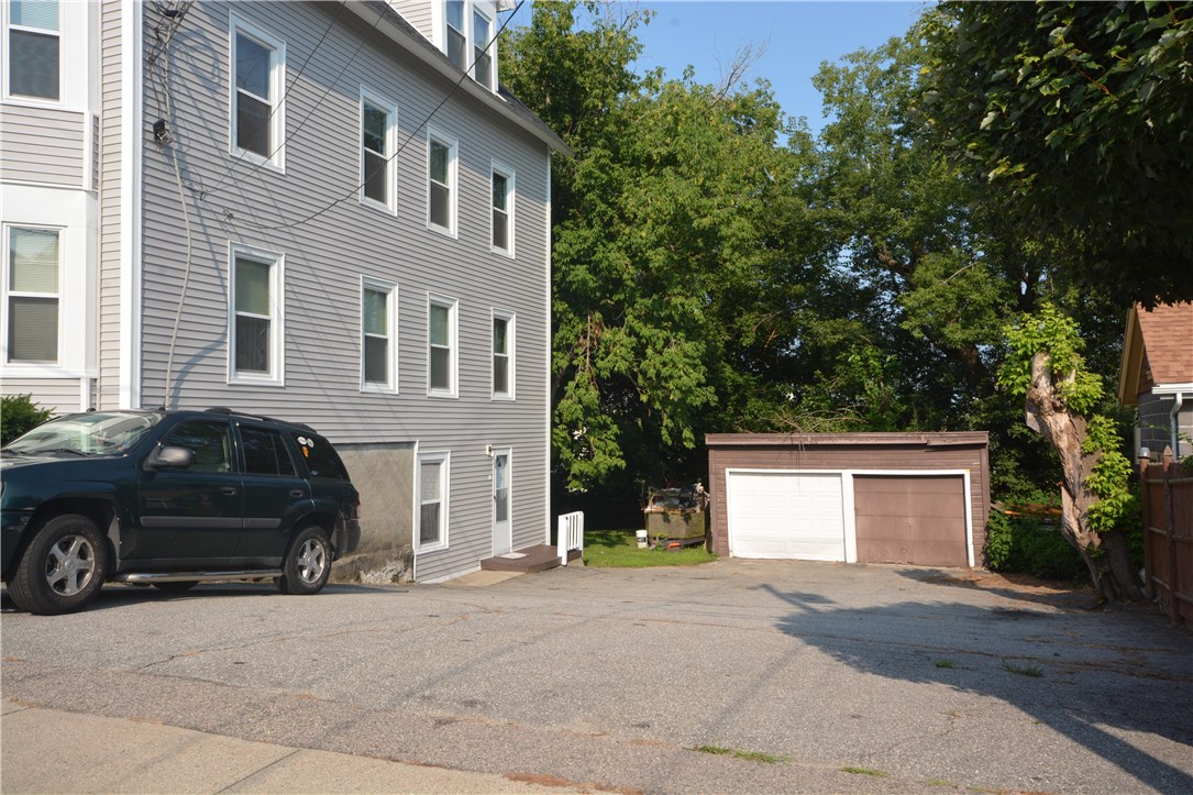 457 Grove Street Woonsocket, RI 02895 - Photo 3 of 38 Gallery Image 3
