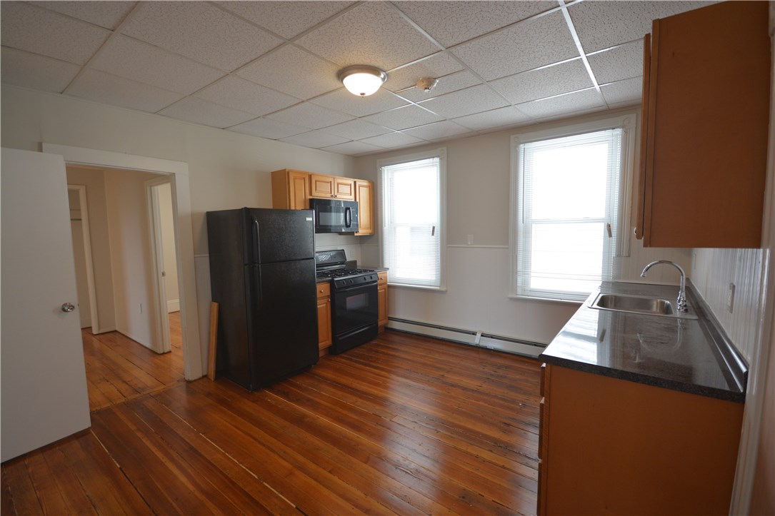 457 Grove Street Woonsocket, RI 02895 - Photo 6 of 38 Gallery Image 6