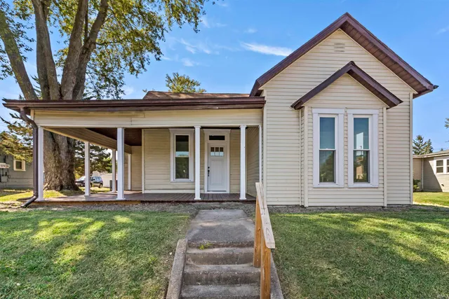 $165,000 | 709 North Walnut Street, Hartford City, IN 47348