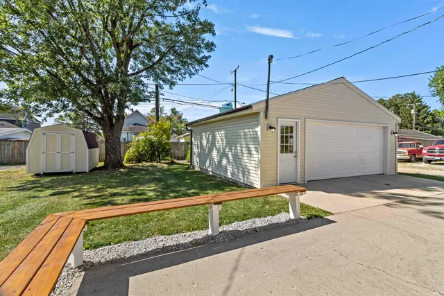 $165,000 | 709 North Walnut Street, Hartford City, IN 47348