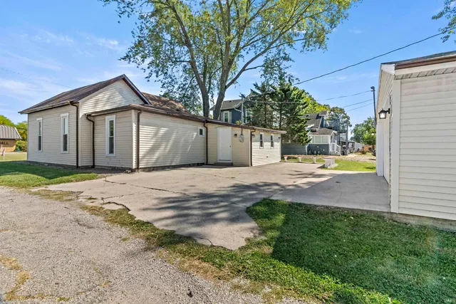 $165,000 | 709 North Walnut Street, Hartford City, IN 47348