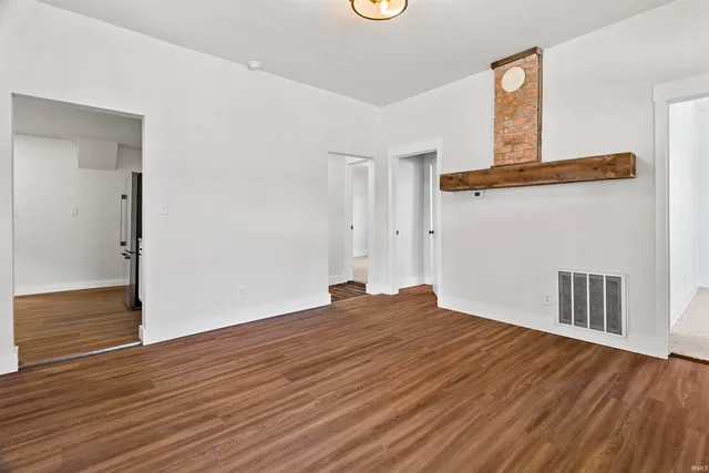 $165,000 | 709 North Walnut Street, Hartford City, IN 47348