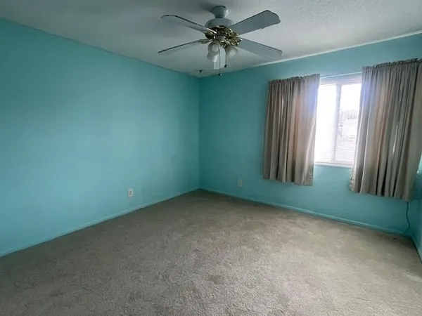 $172,000 | 9624 Perry Lane, Unit E, Overland Park, KS 66212