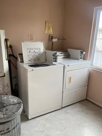 $172,000 | 9624 Perry Lane, Unit E, Overland Park, KS 66212