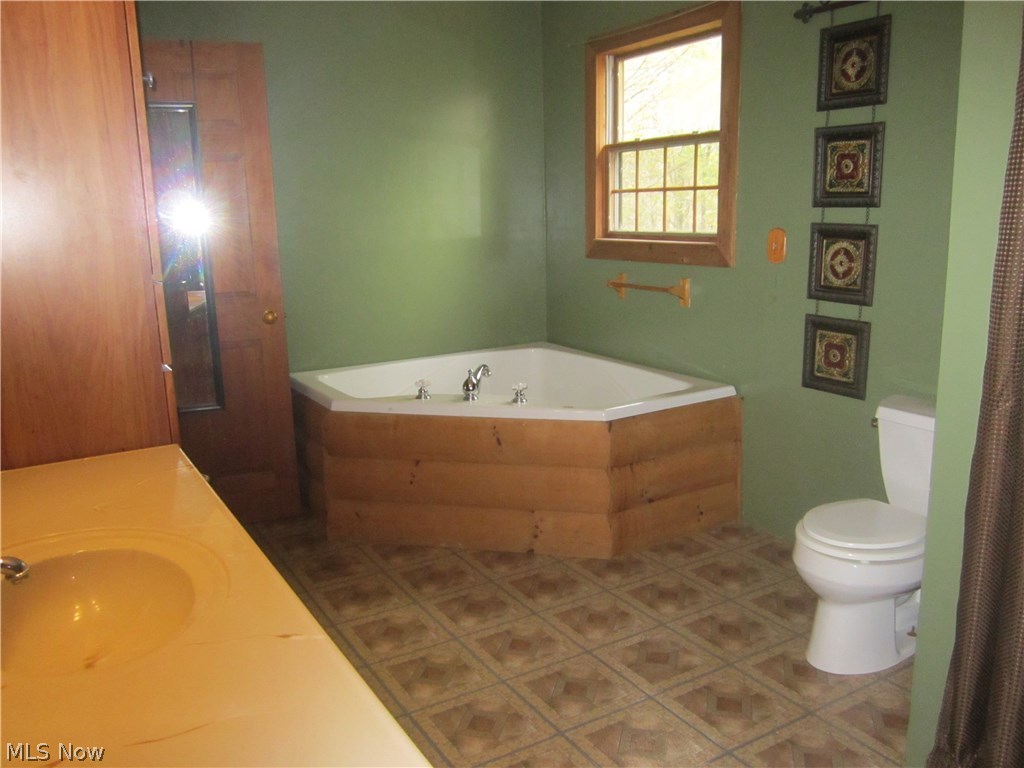 7725 Garman Road Burbank, OH 44214 - Photo 15 of 27 Gallery Image 15
