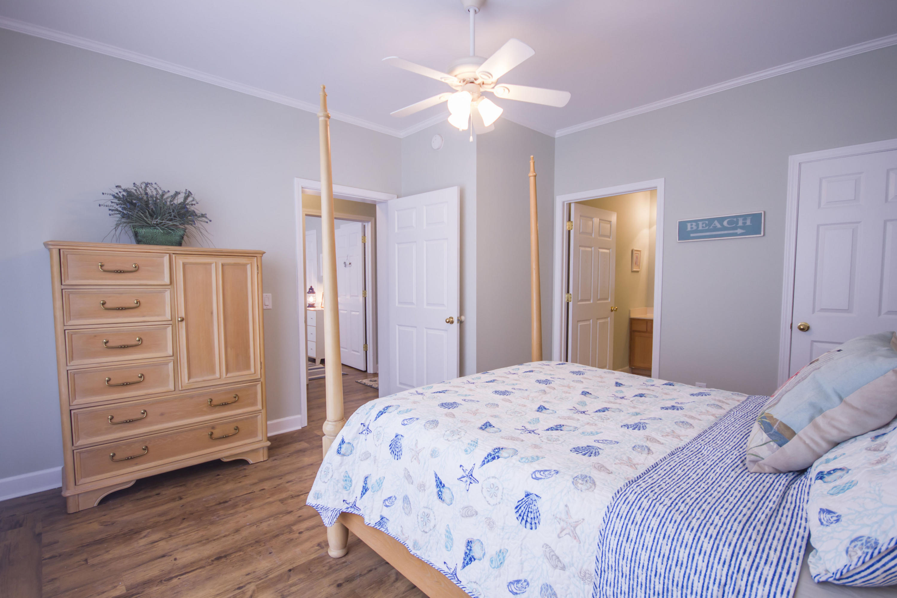 2393 Folly Road, Unit 2R Folly Beach, SC 29439 - Photo 8 of 40 2393 Folly Rd, 2-R - Denise - Pd-0081