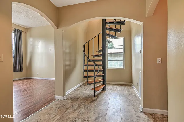 $175,000 | 284 Railroad Avenue, Duffield, VA 24244