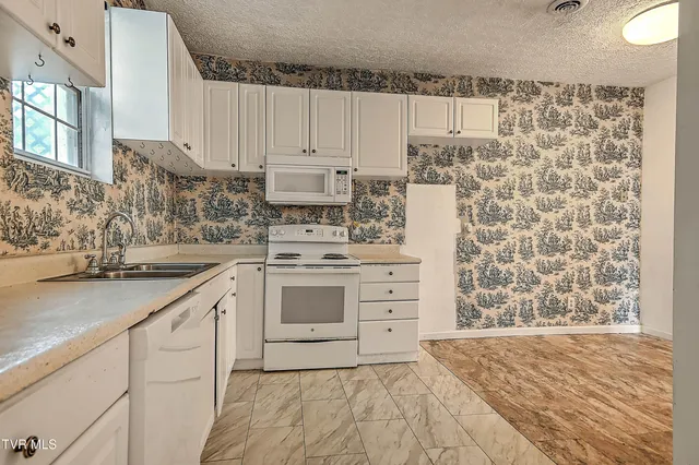 $175,000 | 284 Railroad Avenue, Duffield, VA 24244