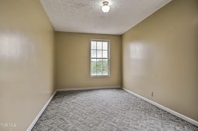 $175,000 | 284 Railroad Avenue, Duffield, VA 24244