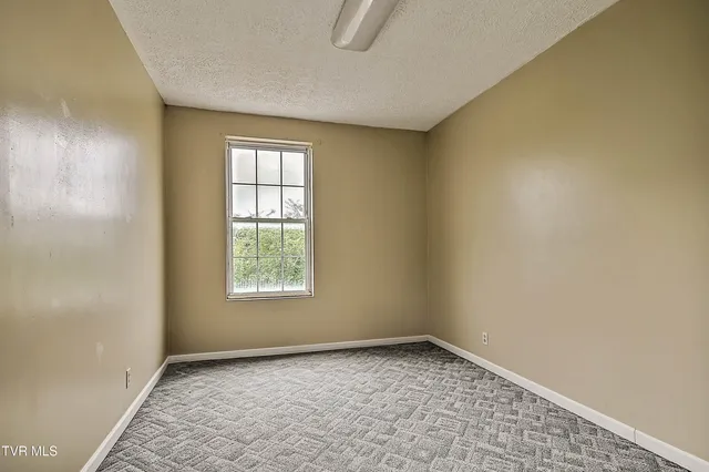 $175,000 | 284 Railroad Avenue, Duffield, VA 24244