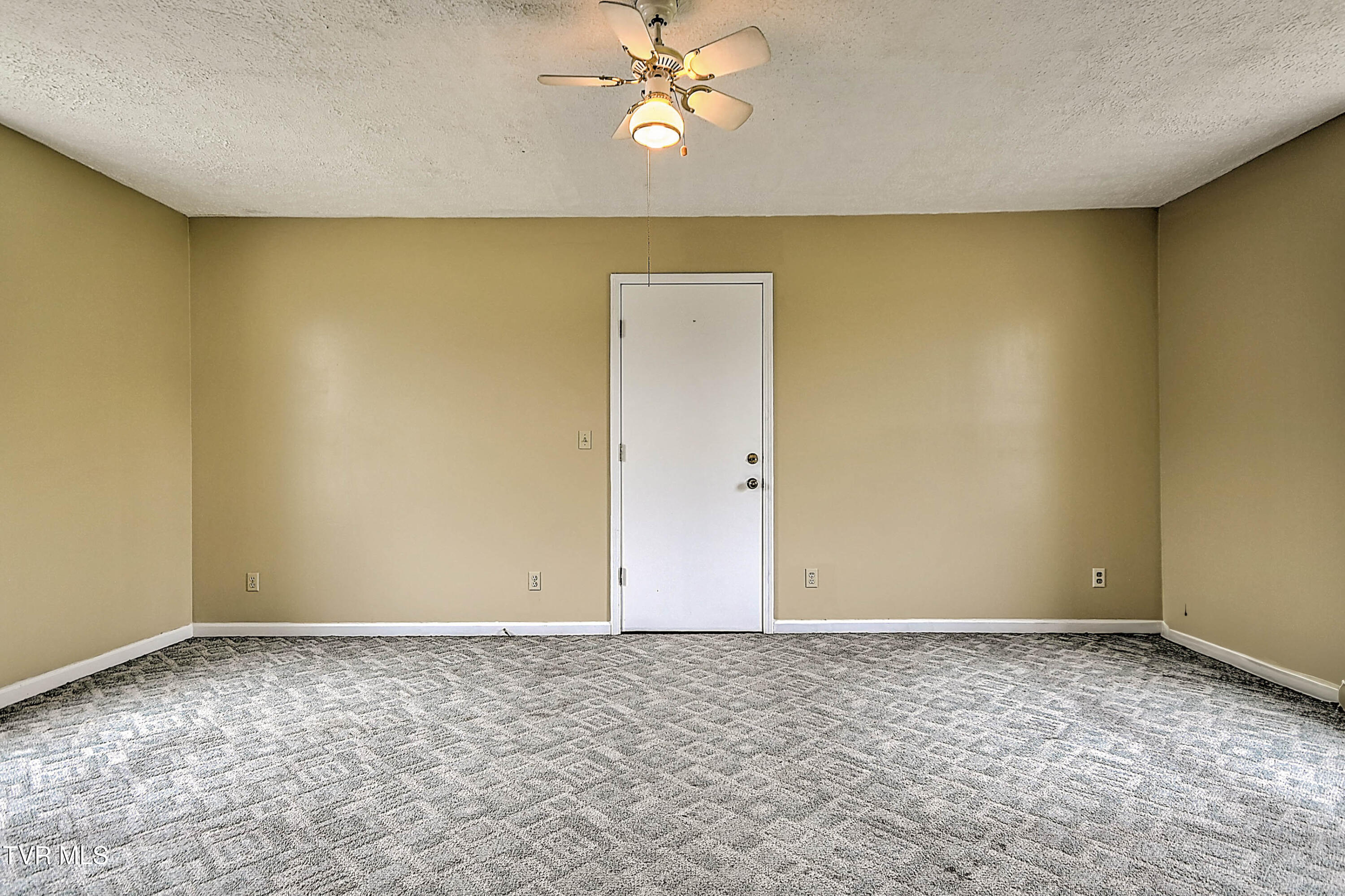 284 Railroad Avenue Duffield, VA 24244 - Photo 33 of 67 284 Railroad Ave DK-28