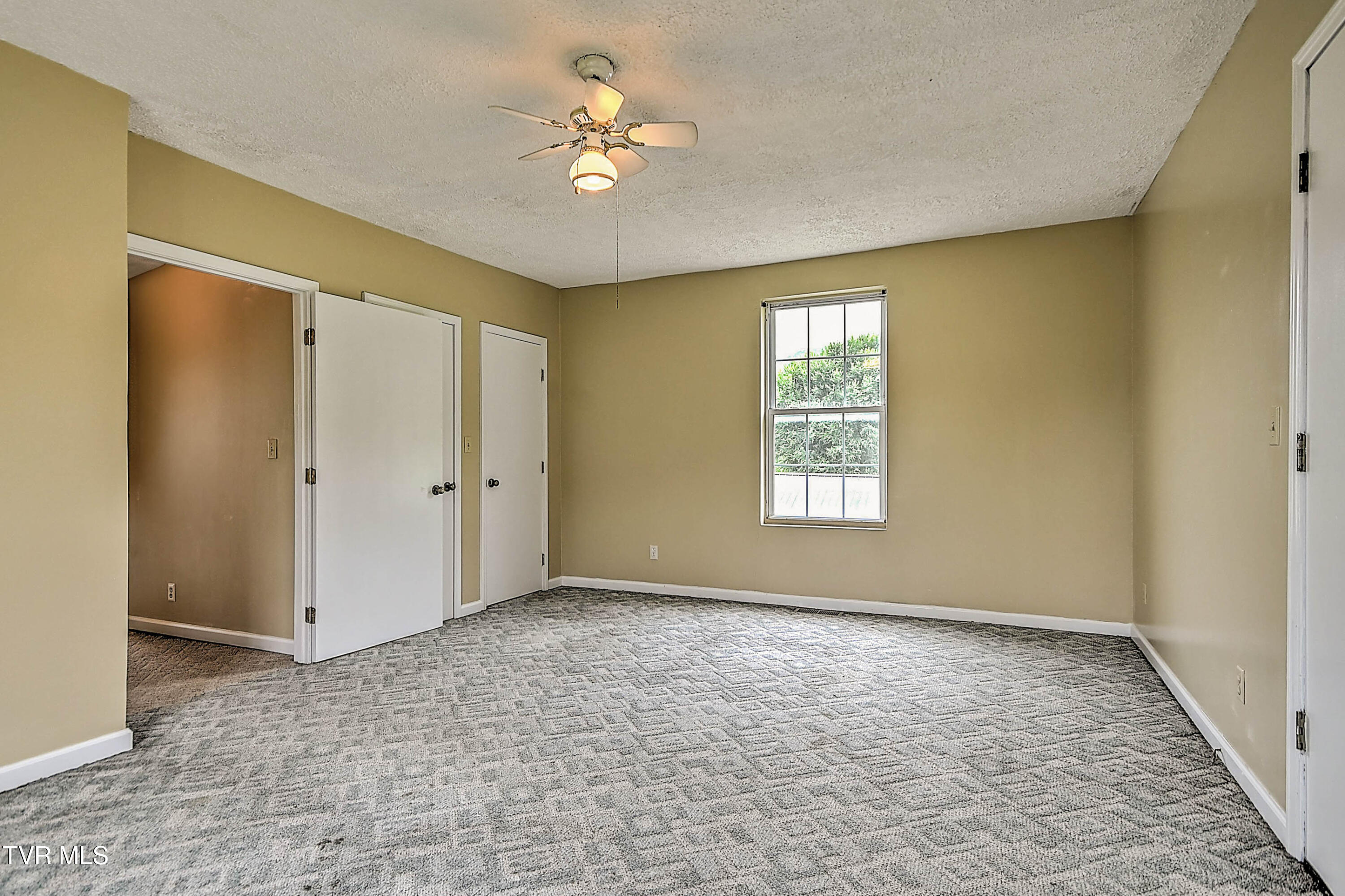 284 Railroad Avenue Duffield, VA 24244 - Photo 35 of 67 284 Railroad Ave DK-30