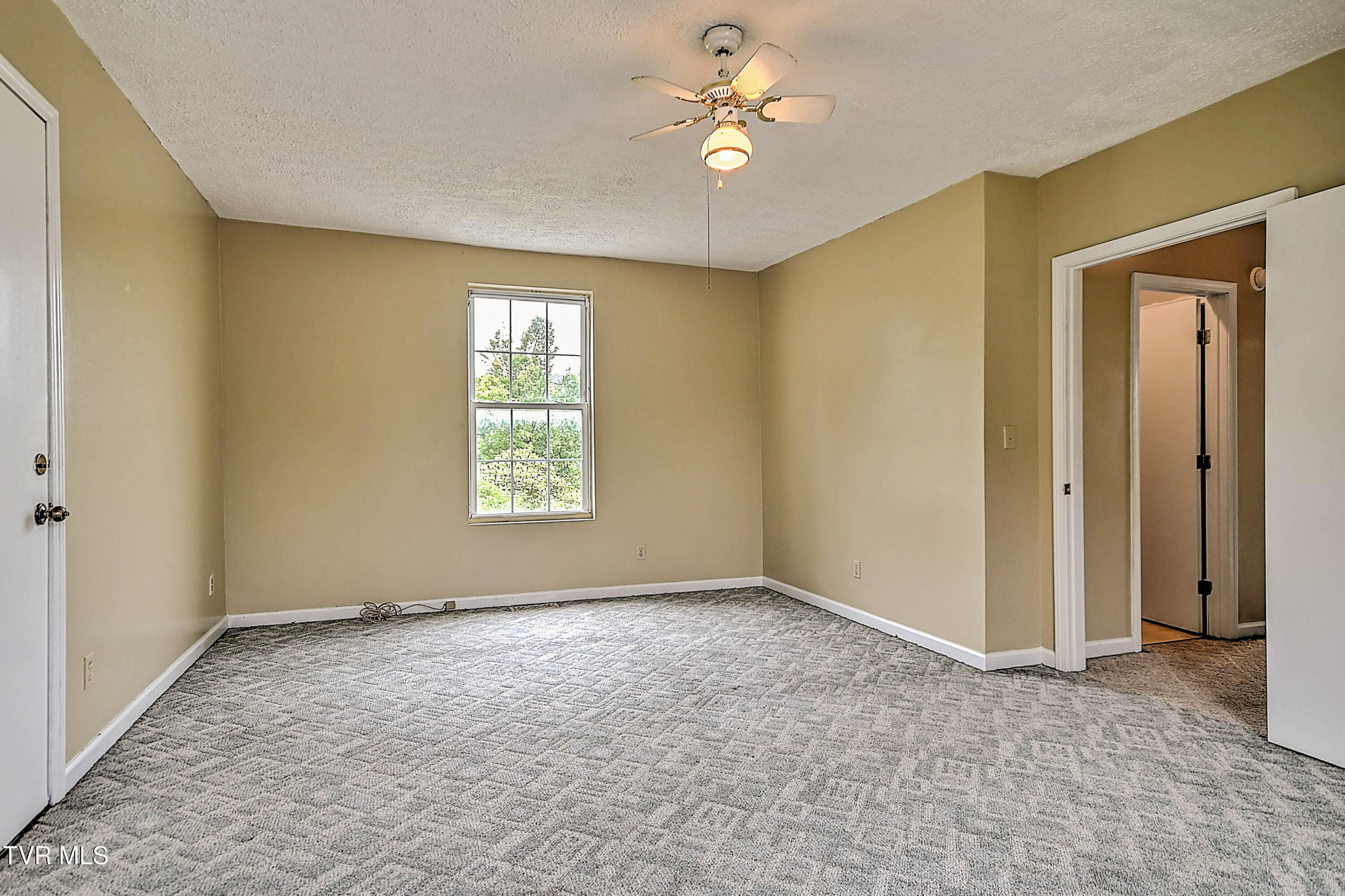 284 Railroad Avenue Duffield, VA 24244 - Photo 37 of 67 284 Railroad Ave DK-31