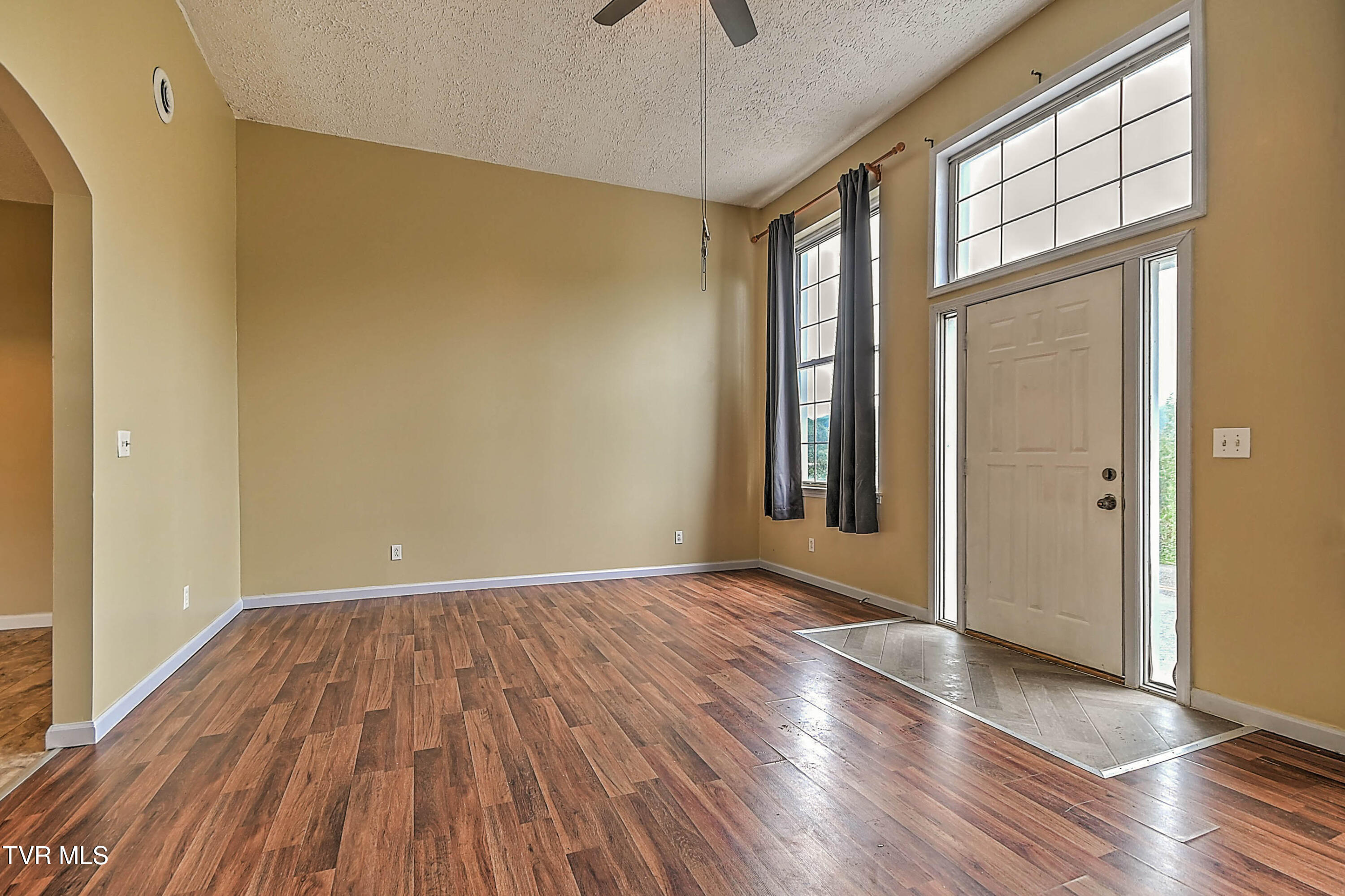 284 Railroad Avenue Duffield, VA 24244 - Photo 8 of 67 284 Railroad Ave DK-6