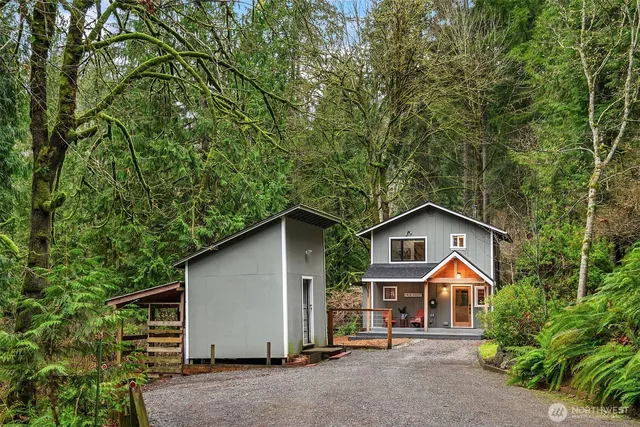 a outdoor view with a sitting space