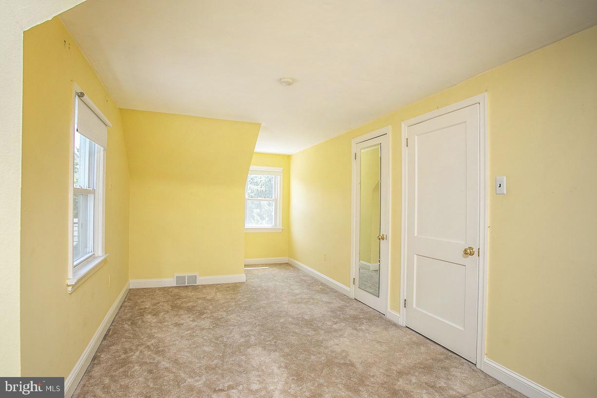 20 South Warminster Road Hatboro, PA 19040 - Photo 22 of 34 Gallery Image 22