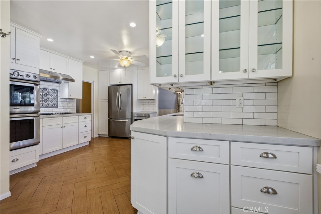 541 East Woodbury Road Altadena, CA 91001 - Photo 18 of 48