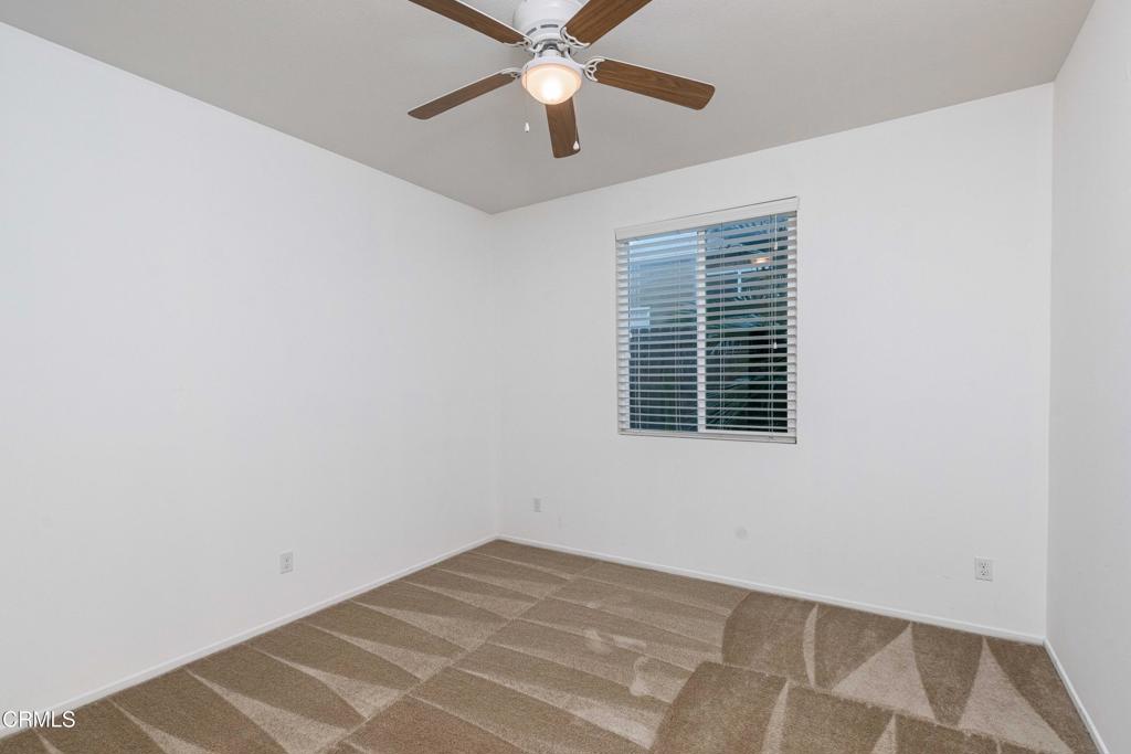 10909 Rainwater Lane Bakersfield, CA 93306 - Photo 27 of 40 17