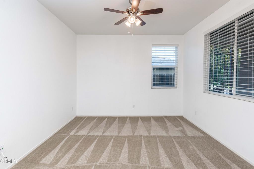 10909 Rainwater Lane Bakersfield, CA 93306 - Photo 7 of 40 01