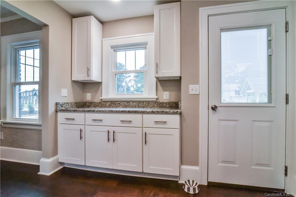752 Fairview Road, Unit 22 Asheville, NC 28803 - Photo 16 of 25 Gallery Image 16