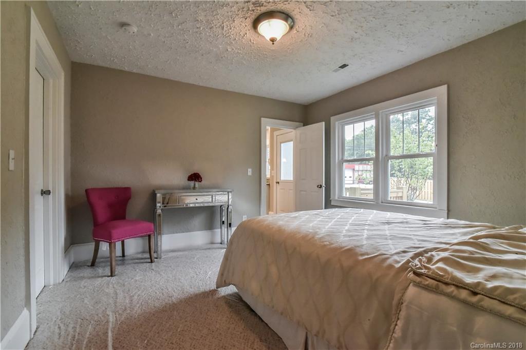 752 Fairview Road, Unit 22 Asheville, NC 28803 - Photo 18 of 25 Gallery Image 18