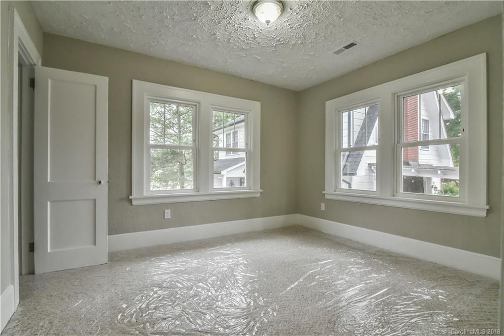 752 Fairview Road, Unit 22 Asheville, NC 28803 - Photo 21 of 25 Gallery Image 21