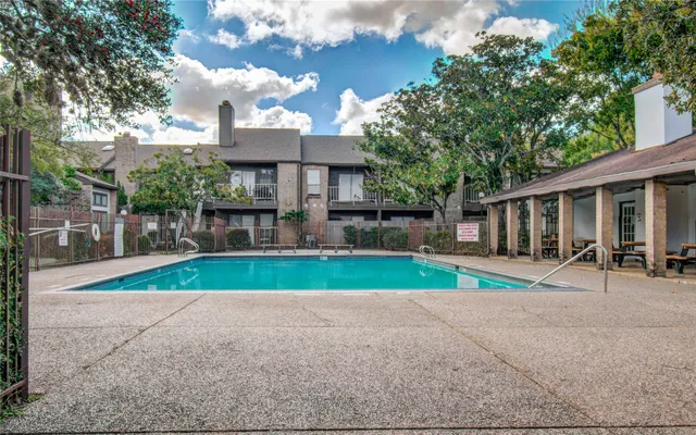 $70,000 | 6633 West Airport Boulevard, Unit 1008, Houston, TX 77035