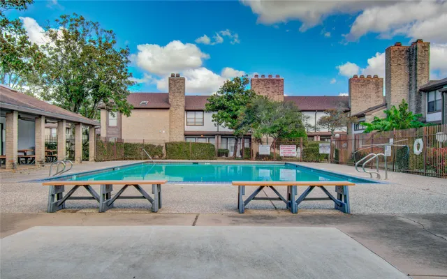 $70,000 | 6633 West Airport Boulevard, Unit 1008, Houston, TX 77035