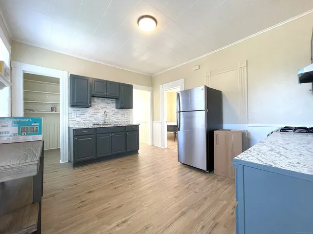 $1,975 | 196 Blatchley Avenue, Unit 2, New Haven, CT 06513