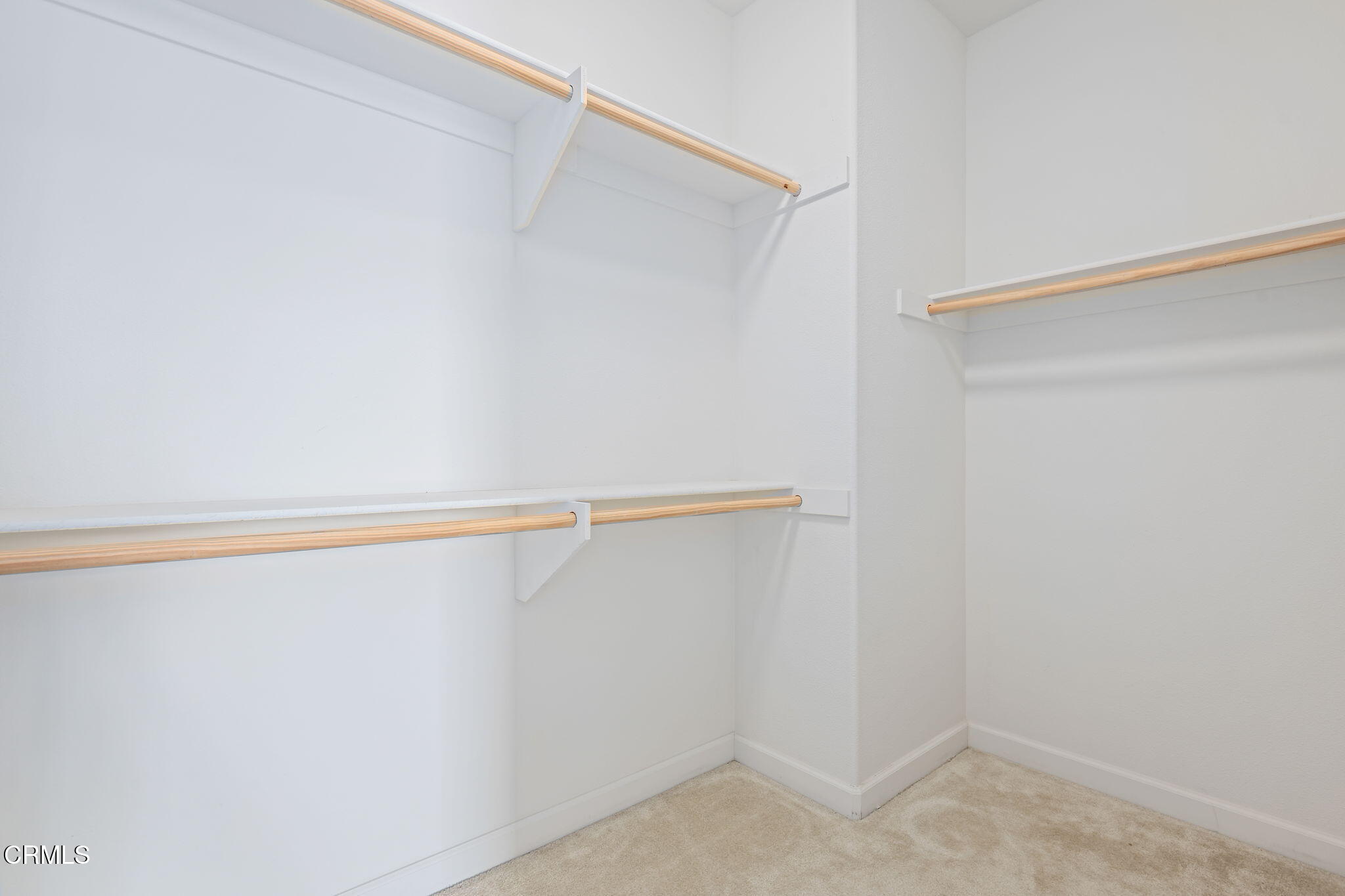 2355 Nicklaus Street Oxnard, CA 93036 - Photo 20 of 46 19 - Primary Closet (2)