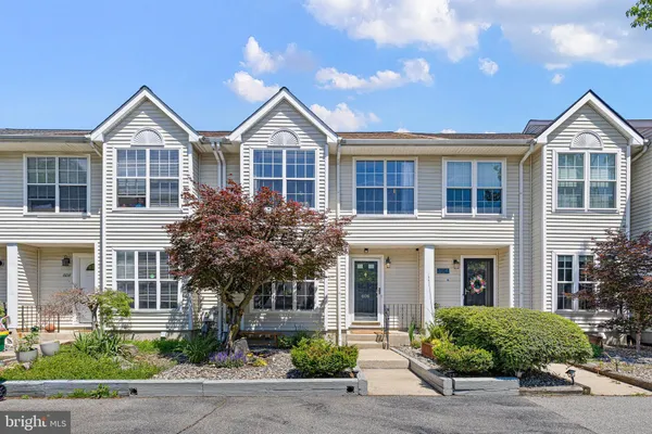 $369,900 | 606 Benham Court, Newark, DE 19711