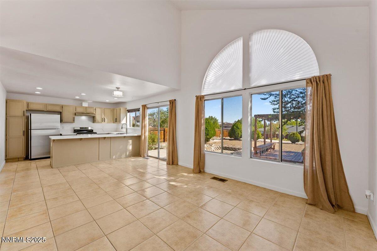 1592 Reno View Drive Reno, NV 89523 - Photo 7 of 42 11-1592 Reno View Drive Reno NV 89523 (1