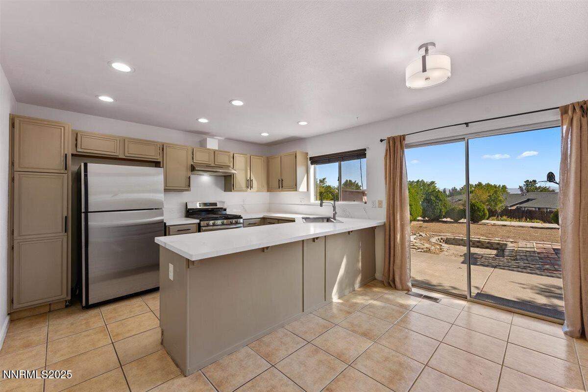 1592 Reno View Drive Reno, NV 89523 - Photo 8 of 42 12-1592 Reno View Drive Reno NV 89523 (1