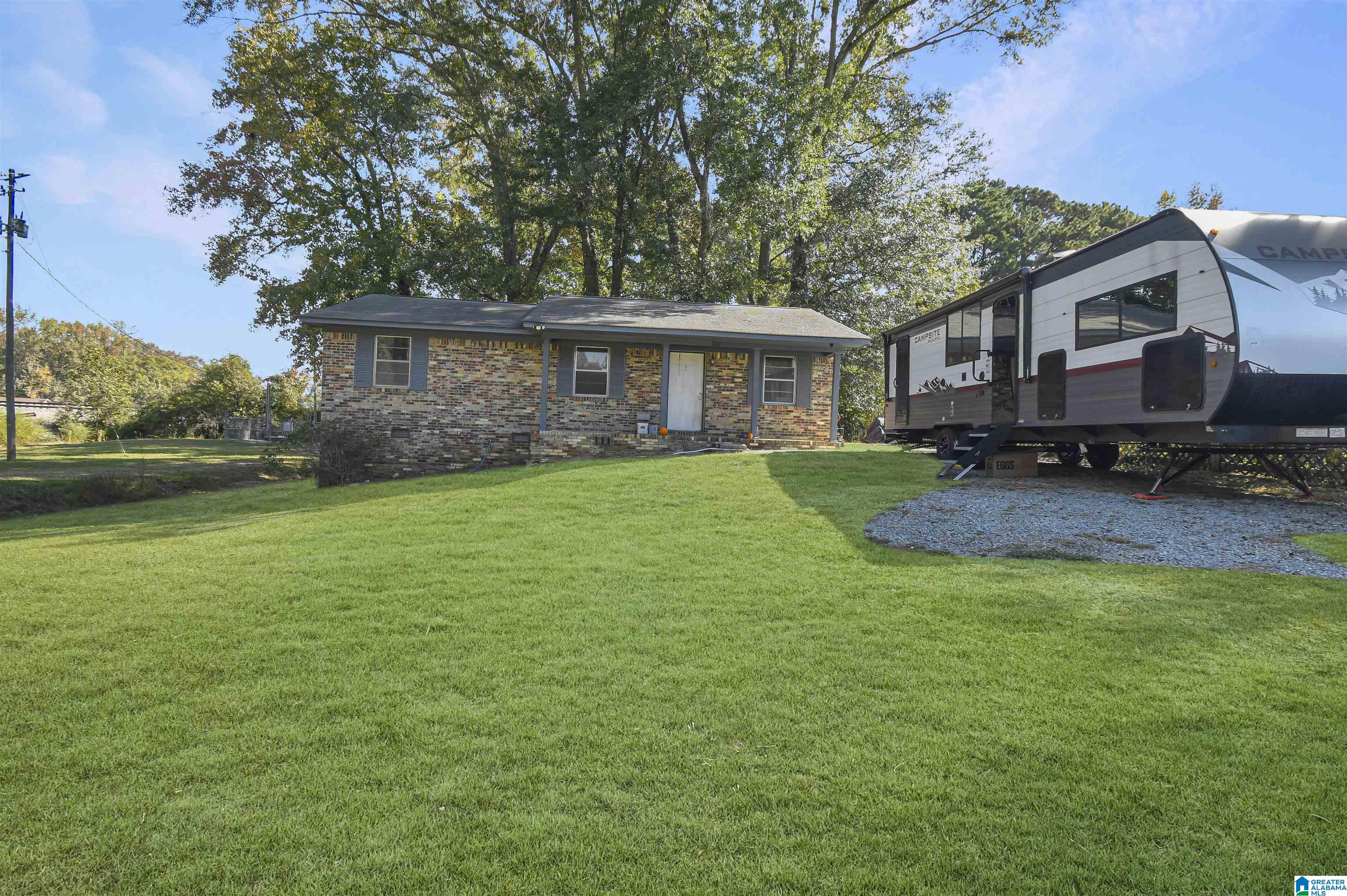 737 Main Street Jemison, AL 35085 - Photo 1 of 17